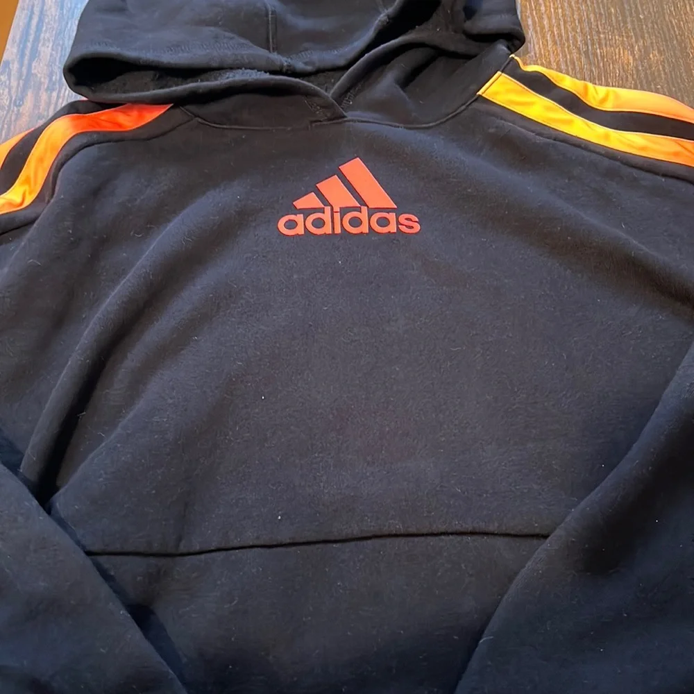 Boys Adidas Sweatshirt - Picture 2 of 6